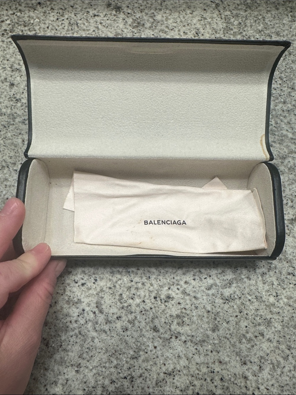 Balenciaga Black Oversized Sunglasses with Branded Case - Picture 4 of 10
